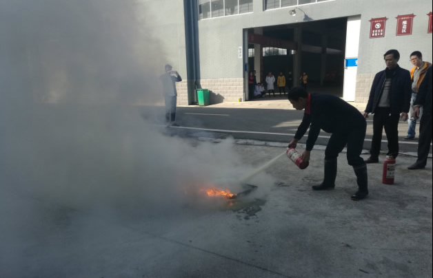 L(zhng)ͤƘI(y)޹˾2016(yng)ݾ(zhun)}(bo)